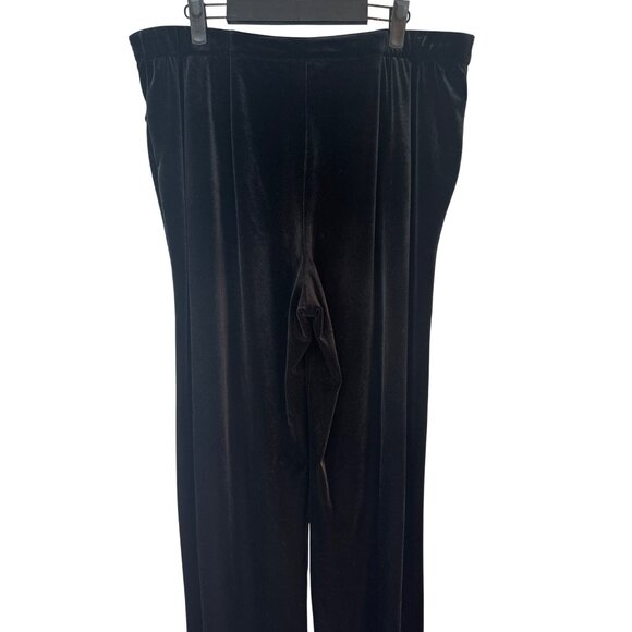 Chicos Black Size 16 Flowy Velvet Dressy Pants Short - Picture 12 of 15